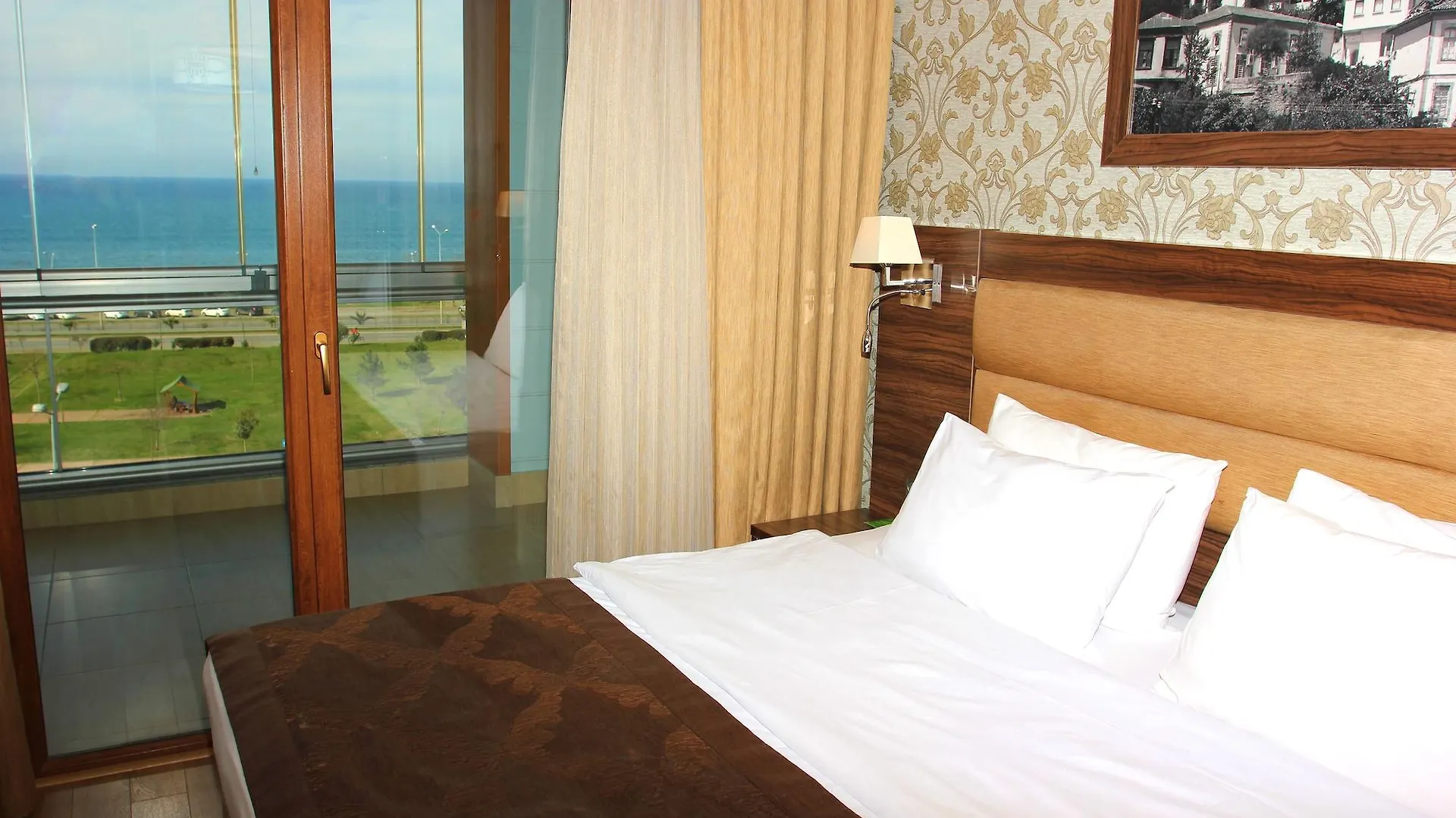 Panagia Suite Hotel 特拉布宗 2*,